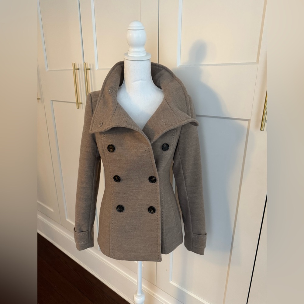 H&M Women's Double-Breasted Tan Pea Coat - Size 4